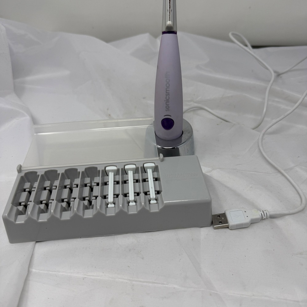 MICHAEL TODD Beauty - SonicSmooth 2-in-1 Dermaplaning System Purple works